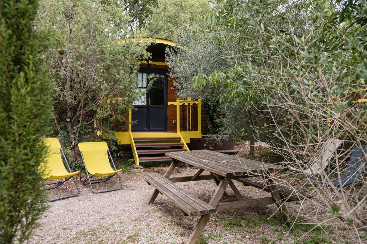 Roulottes Et Cabanes De Saint Cerice Vogue Kültér fotó